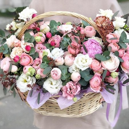 Basket of flowers №12