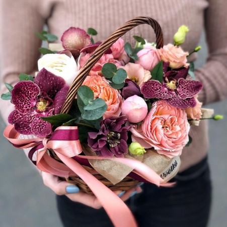 Basket of flowers №2