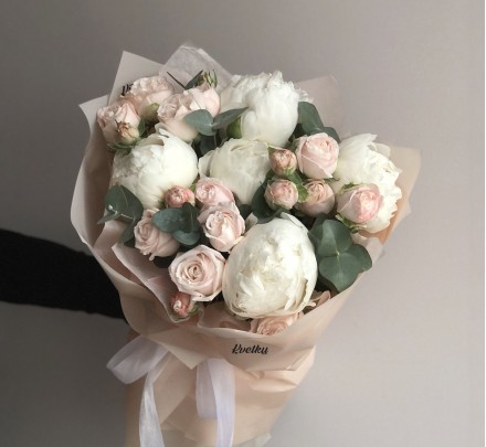 Bouquet of flowers №246 from peonies, peony roses