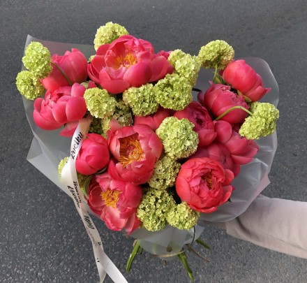 Bouquet of flowers №247 of peonies, viburnum