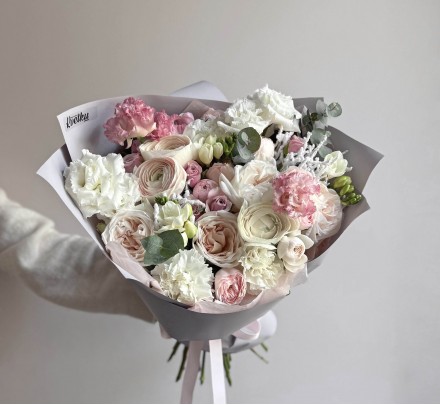Bouquet of flowers №230 of peony roses, eustoma, ranunculus