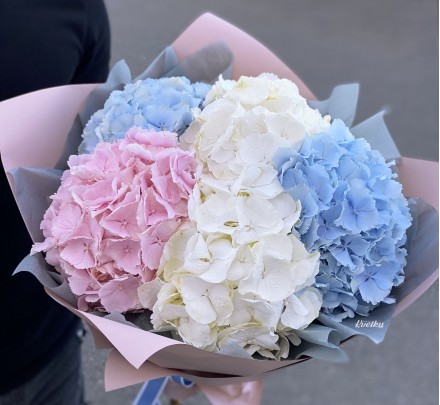 Bouquet of flowers №78 from different flowers of hydrangeas (from 3pcs)